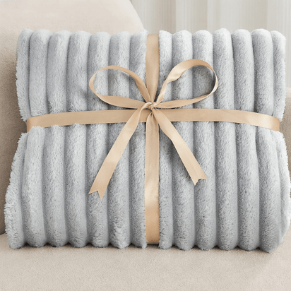 The Fleece Blanket - Lumera