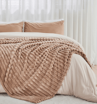 The Fleece Blanket - Lumera